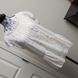 Doe & Rae Short Sleeve Lightweight Lace Designs Cream Color Top Women's Large
